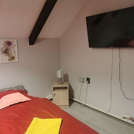 Partifecske Vendeghaz Hotel Tiszafured Bagian luar foto