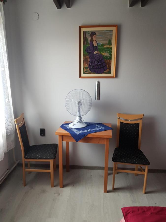 Partifecske Vendeghaz Hotel Tiszafured Bagian luar foto