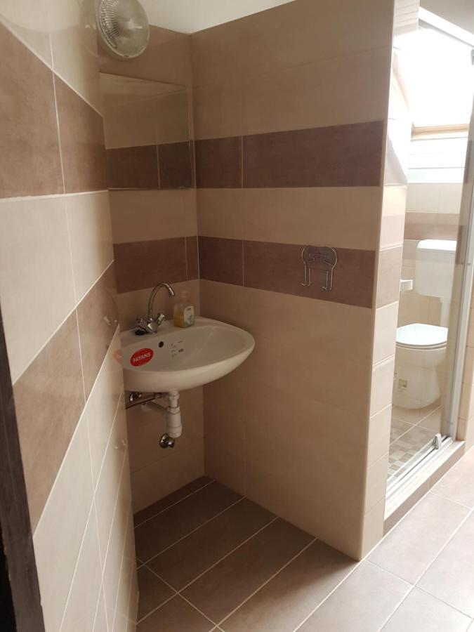 Partifecske Vendeghaz Hotel Tiszafured Bagian luar foto